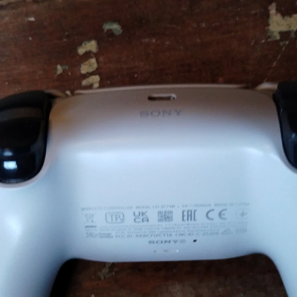 PlayStation 5 White PS5 controller (read description)
